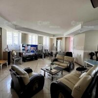 Продаж квартири Харків, Наукова, 217м²