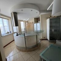 Продаж квартири Харків, Наукова, 217м²