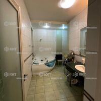 Продаж квартири Харків, Наукова, 217м²