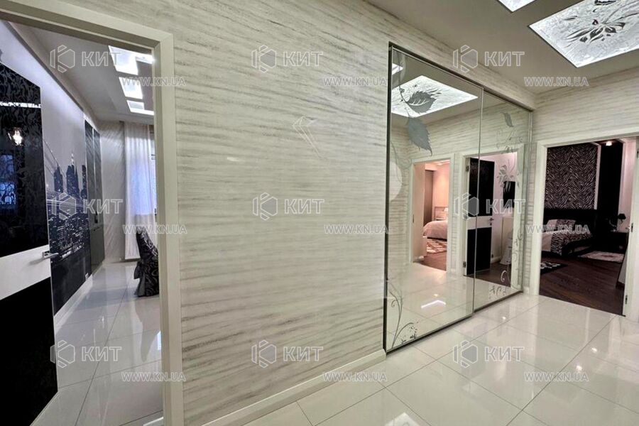 Продажа квартиры Харьков, Центр, 156м²