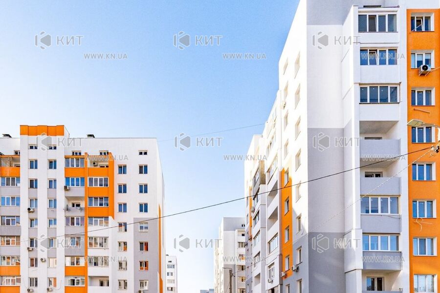 Продажа квартиры Харьков, ХТЗ, Рогань, 82м²