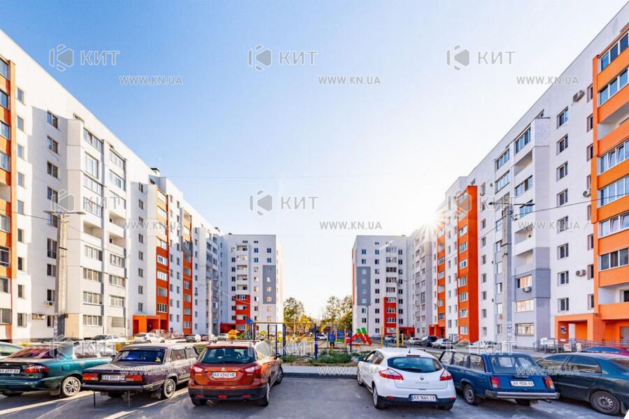Продажа квартиры Харьков, ХТЗ, Рогань, 82м²