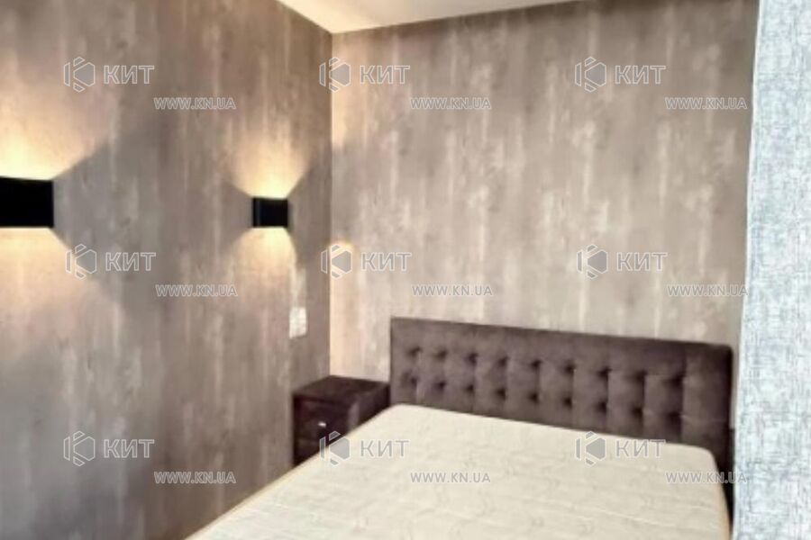 Продаж квартири Харків, ХТЗ, Рогань, 40м²