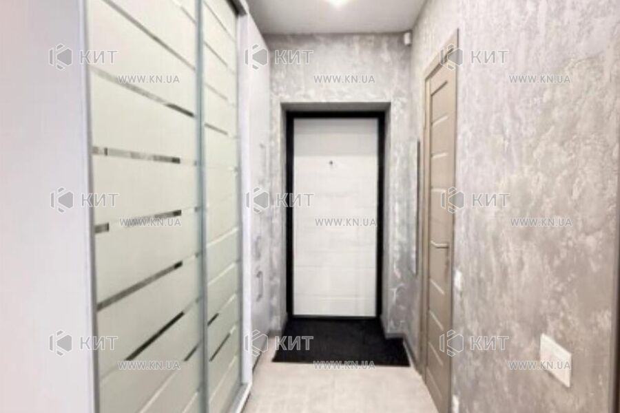 Продаж квартири Харків, ХТЗ, Рогань, 40м²