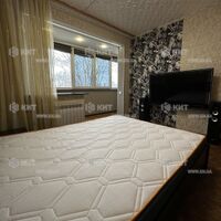 Продаж квартири Харків, ХТЗ, Рогань, 40м²