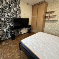 Продаж квартири Харків, ХТЗ, Рогань, 40м²
