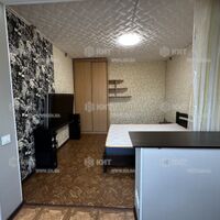 Продаж квартири Харків, ХТЗ, Рогань, 40м²