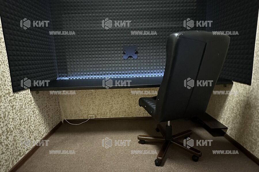 Продаж квартири Харків, ХТЗ, Рогань, 40м²