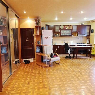 Продажа 	 Харьков,  Академика Курчатова пр.   28