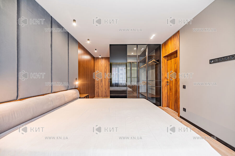 Продаж квартири Харків, ХТЗ, Рогань, 108м²