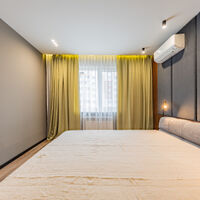 Продаж квартири Харків, ХТЗ, Рогань, 108м²