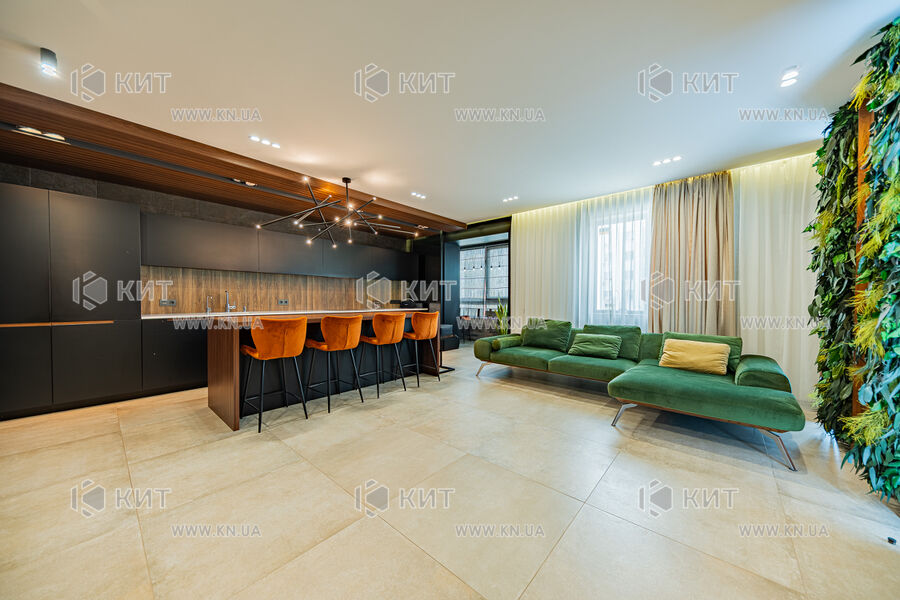 Продаж квартири Харків, ХТЗ, Рогань, 108м²