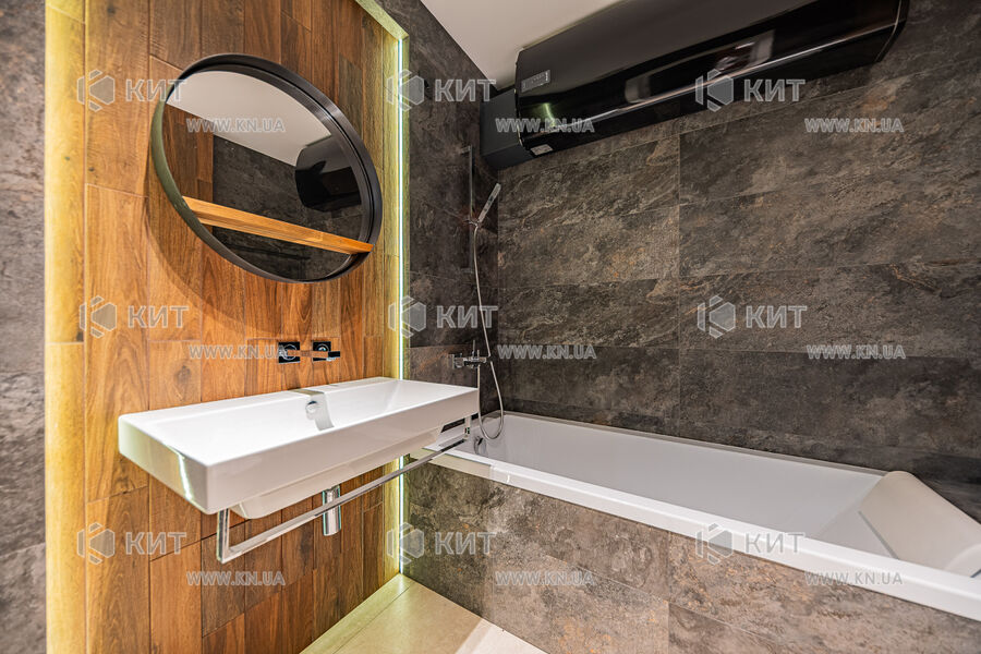 Продаж квартири Харків, ХТЗ, Рогань, 108м²