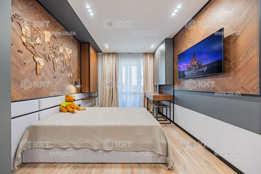 Продаж квартири Харків, ХТЗ, Рогань, 108м²