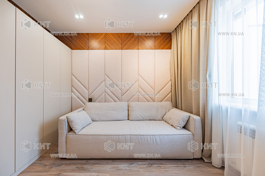 Продаж квартири Харків, ХТЗ, Рогань, 108м²