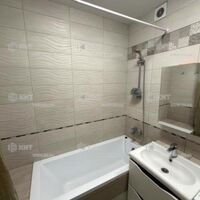 Продажа квартиры Харьков, ХТЗ, Рогань, 56м²