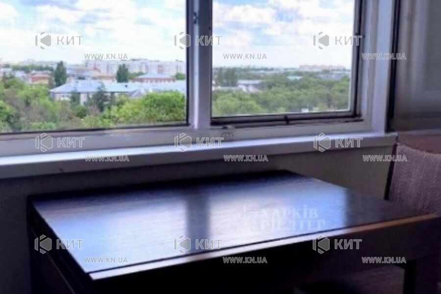 Продаж квартири Харків, ХТЗ, Рогань, 58м²