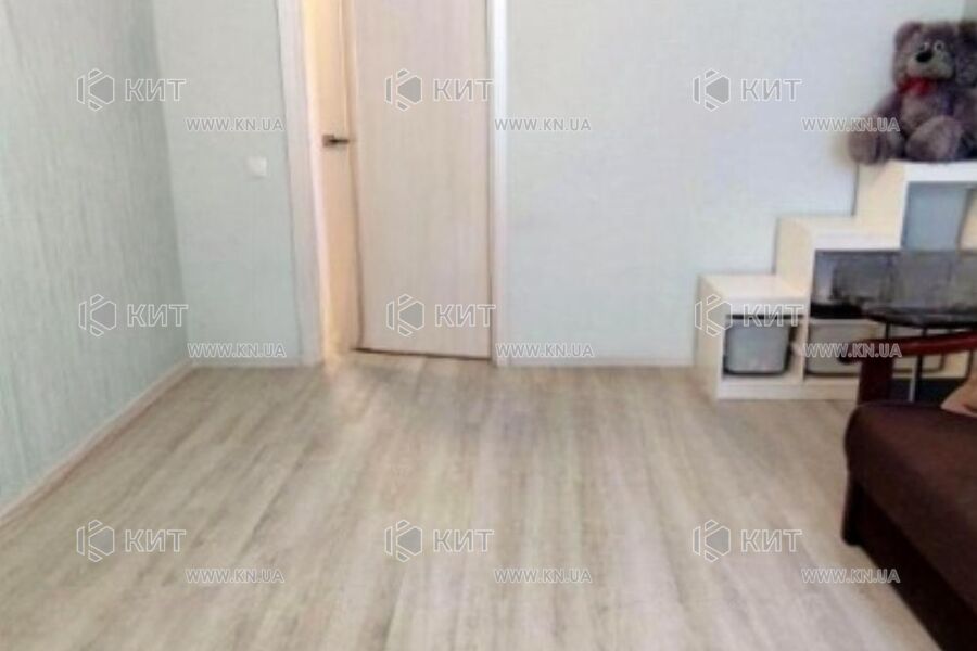 Продаж квартири Харків, ХТЗ, Рогань, 58м²