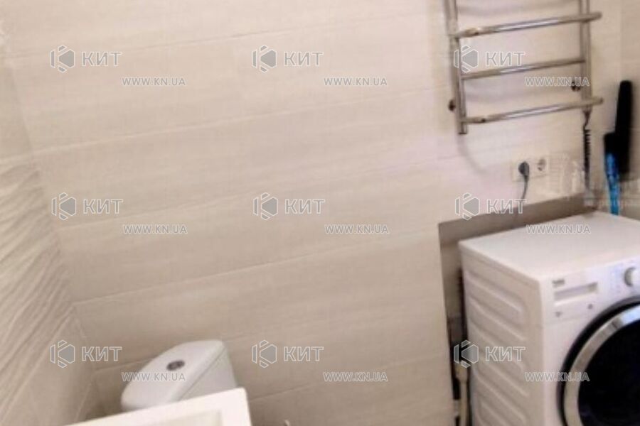 Продаж квартири Харків, ХТЗ, Рогань, 58м²