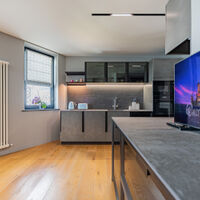 Продаж квартири Харків, Наукова, 255м²