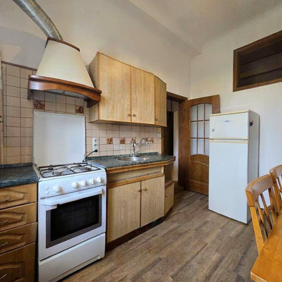 Продажа 	 Харьков,  Аэрофлотская ул.   11
