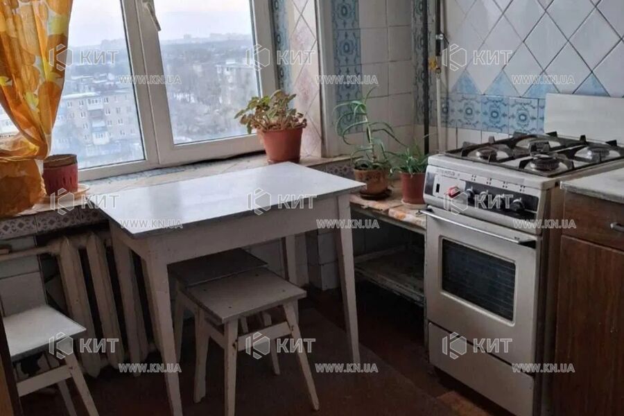 Продаж квартири Харків, ХТЗ, Рогань, 52м²