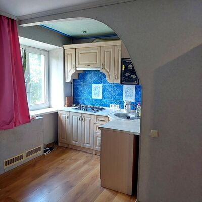 Продажа 	 Харків,  Аерокосмічний (Гагаріна) пр.   199а
