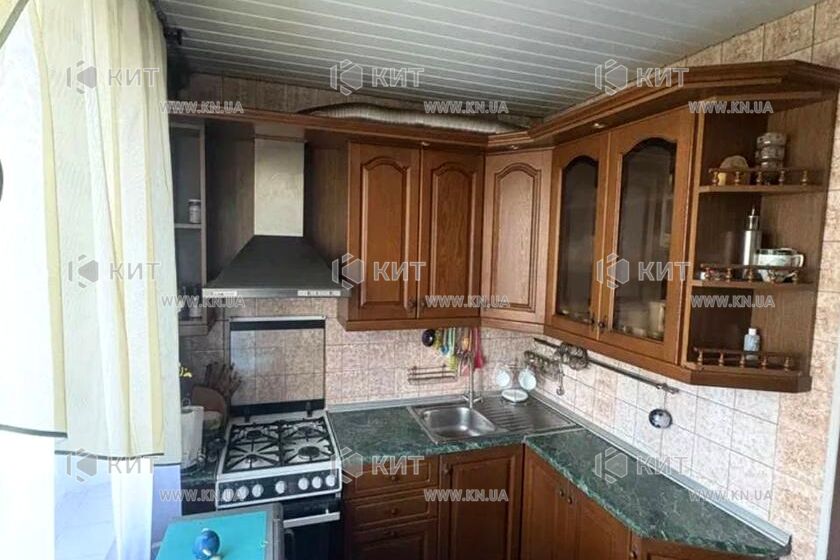 Продаж квартири Харків, ХТЗ, Рогань, 65м²