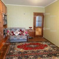 Продаж квартири Харків, ХТЗ, Рогань, 65м²