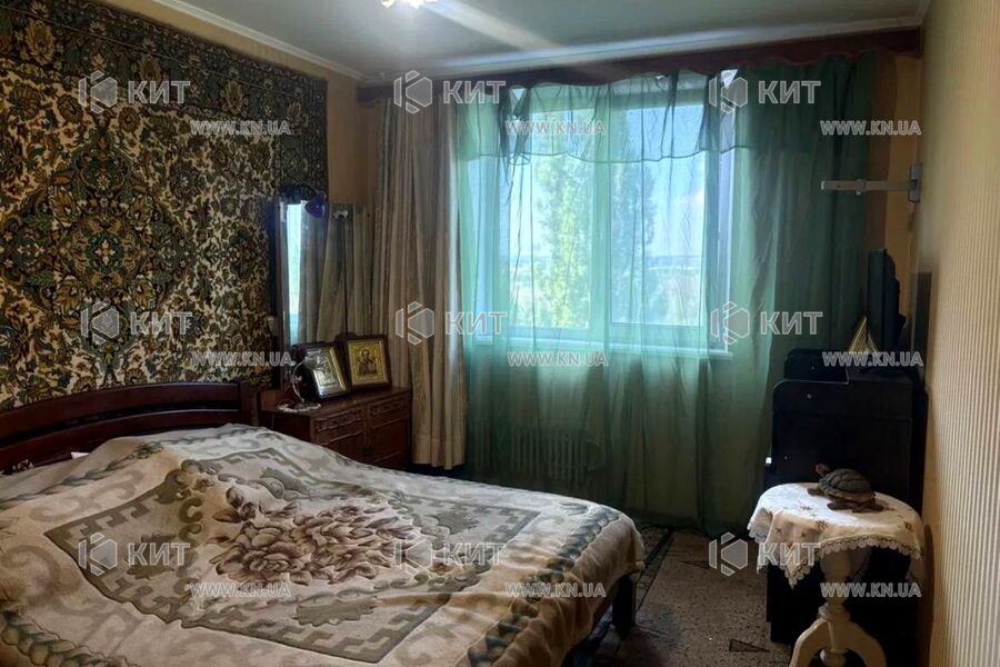 Продаж квартири Харків, ХТЗ, Рогань, 65м²