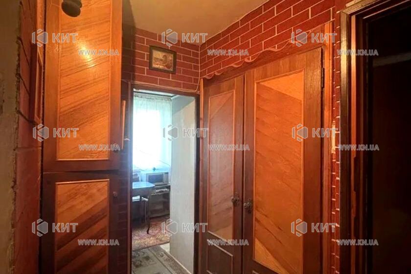 Продаж квартири Харків, ХТЗ, Рогань, 65м²