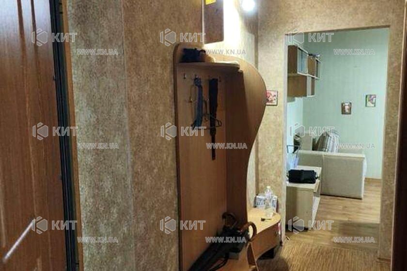 Продаж квартири Харків, ХТЗ, Рогань, 45м²