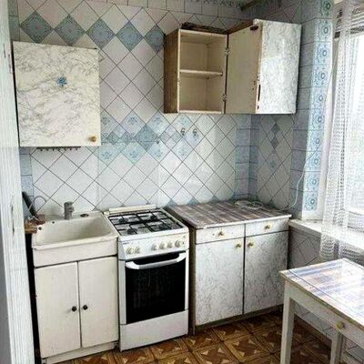 Продажа 	 Харьков,  Юбилейный (50-летия ВЛКСМ) пр.   67