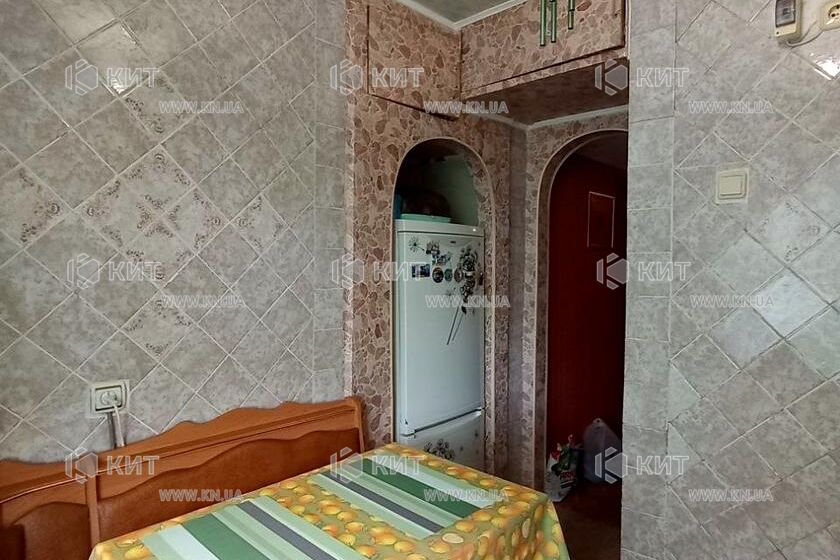 Продаж квартири Харків, ХТЗ, Рогань, 40.5м²