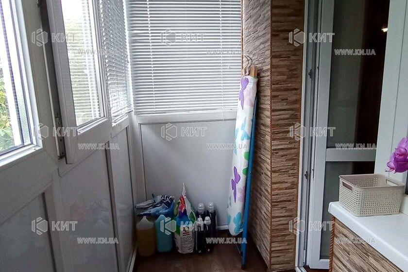Продаж квартири Харків, ХТЗ, Рогань, 40.5м²