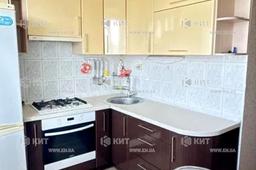 Продаж квартири Харків, ХТЗ, Рогань, 52м²