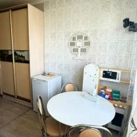 Продаж квартири Харків, ХТЗ, Рогань, 52м²
