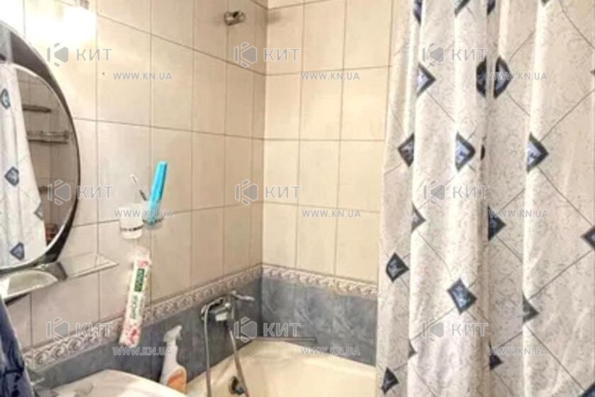 Продаж квартири Харків, ХТЗ, Рогань, 52м²