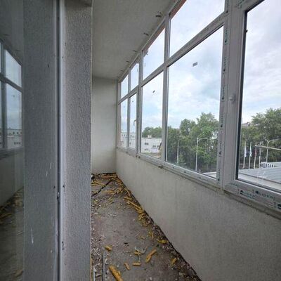 Продажа 	 Харків,  Професора Отамановського (Коломенська) вул.   4