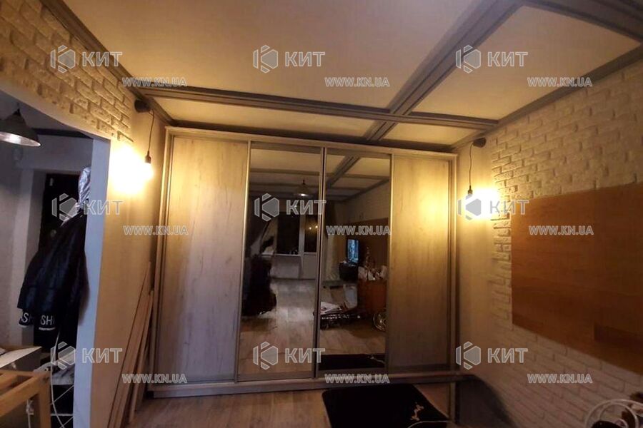 Продаж квартири Харків, ХТЗ, Рогань, 33м²