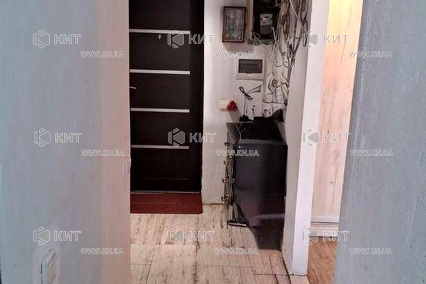 Продаж квартири Харків, ХТЗ, Рогань, 33м²