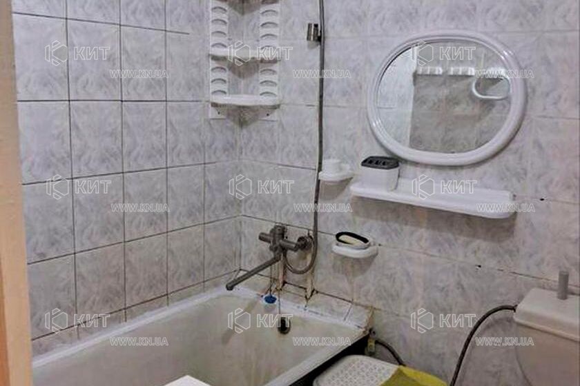 Продаж квартири Харків, ХТЗ, Рогань, 33м²