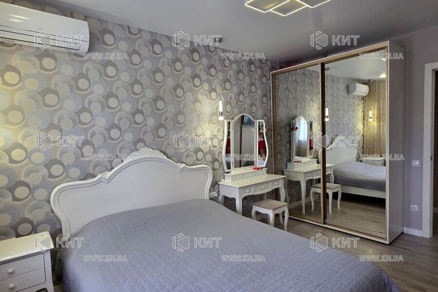 Продажа квартиры Харьков, Спортивная, Гагарина, Защитников, 70м²
