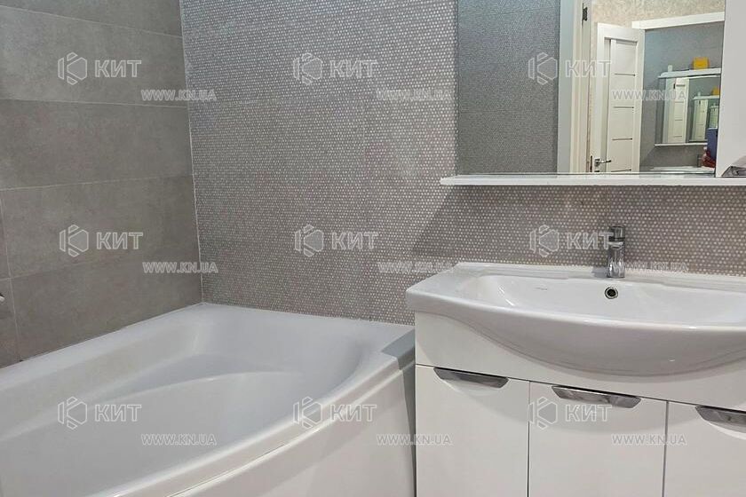 Продажа квартиры Харьков, Спортивная, Гагарина, Защитников, 70м²