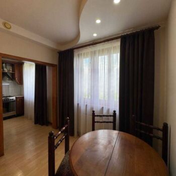 Продаж квартир - Харків,  Амосова (Корчагінців) вул.  13