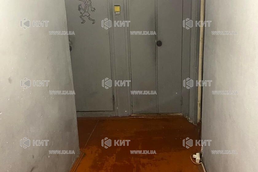 Продаж квартири Харків, ХТЗ, Рогань, 37м²