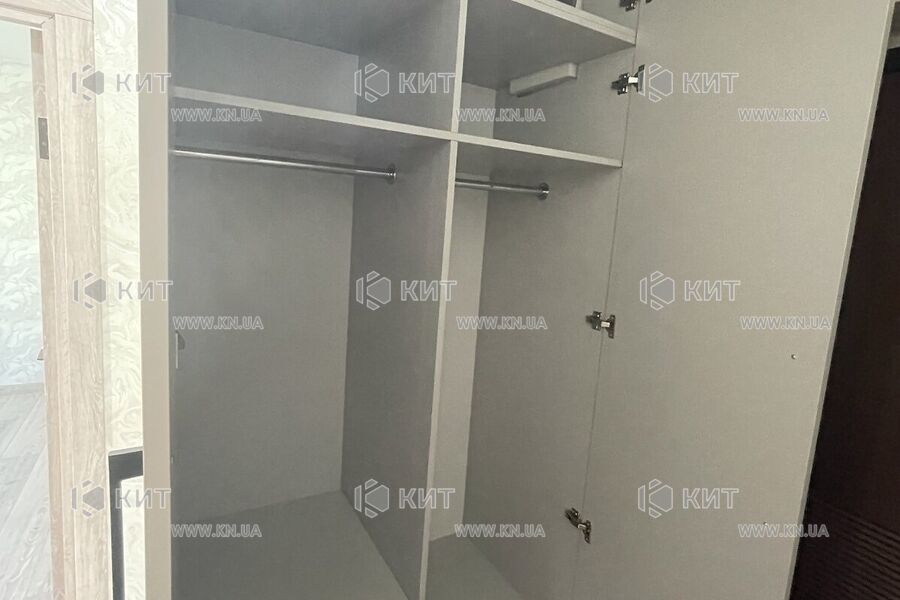 Продаж квартири Харків, ХТЗ, Рогань, 35.9м²