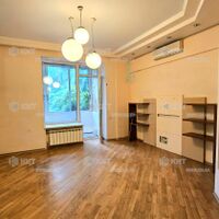 Продаж квартири Харків, Наукова, 103м²