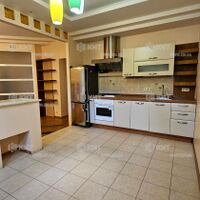 Продаж квартири Харків, Наукова, 103м²