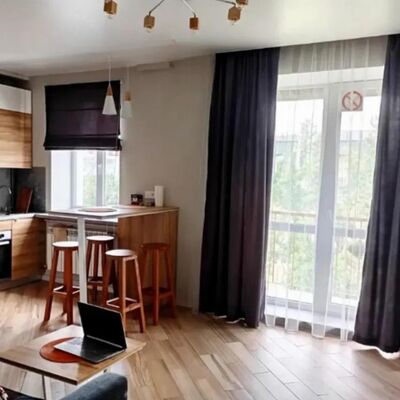 Продажа 	 Харків,  Льва Ландау (50-річчя СРСР) пр.   56/1
